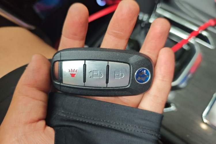 Used Venucia T90 2018 2.0L CVT Smart Connect Luxury Edition China V Standard Vehicle Key