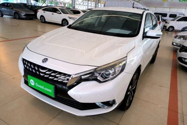 Used Venucia T90 2018 2.0L CVT Smart Connect Fashion Edition China V Standard