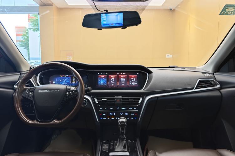Used Venucia T90 2020 2.0L CVT Smart Connect & Smooth Drive Edition Audio And AC Panel