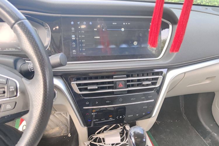Used Venucia T90 2020 2.0L CVT Smart Connect & Drive Edition Audio And AC Panel