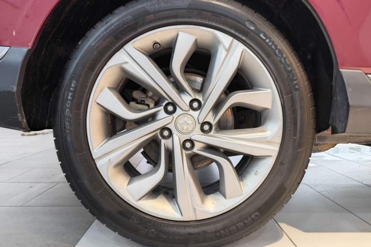 Used Venucia T90 2020 2.0L CVT Smart Connect & Smooth Drive Edition Exterior 2