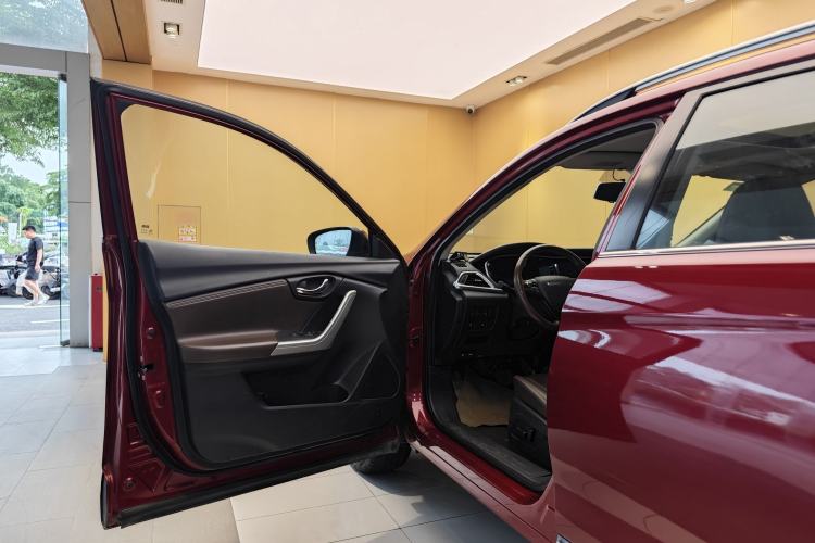 Used Venucia T90 2020 2.0L CVT Smart Connect & Smooth Drive Edition Exterior 6