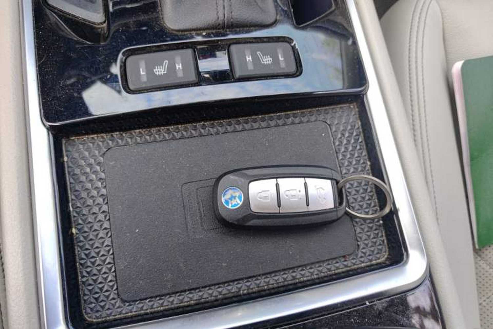 Used Venucia T90 2020 2.0L CVT Smart Connect & Drive Edition Interior 1