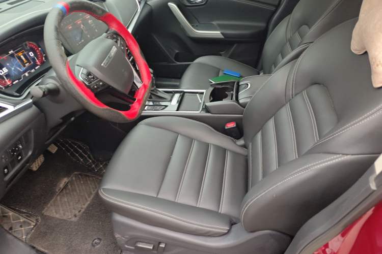 Used Venucia T90 2020 2.0L CVT Smart Connect & Smooth Drive Edition Left Front Seat