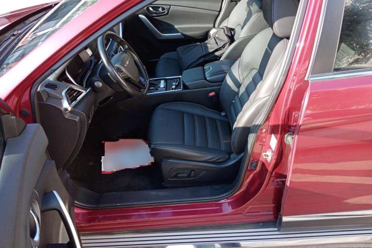 Used Venucia T90 2020 2.0L CVT Smart Connect & Smooth Drive Edition Left Front Seat