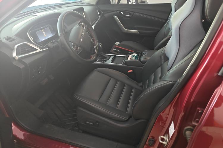 Used Venucia T90 2020 2.0L CVT Smart Connect & Smooth Drive Edition Left Front Seat