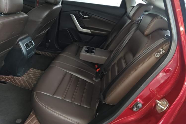 Used Venucia T90 2020 2.0L CVT Smart Connect & Smooth Drive Edition Left Rear Seat