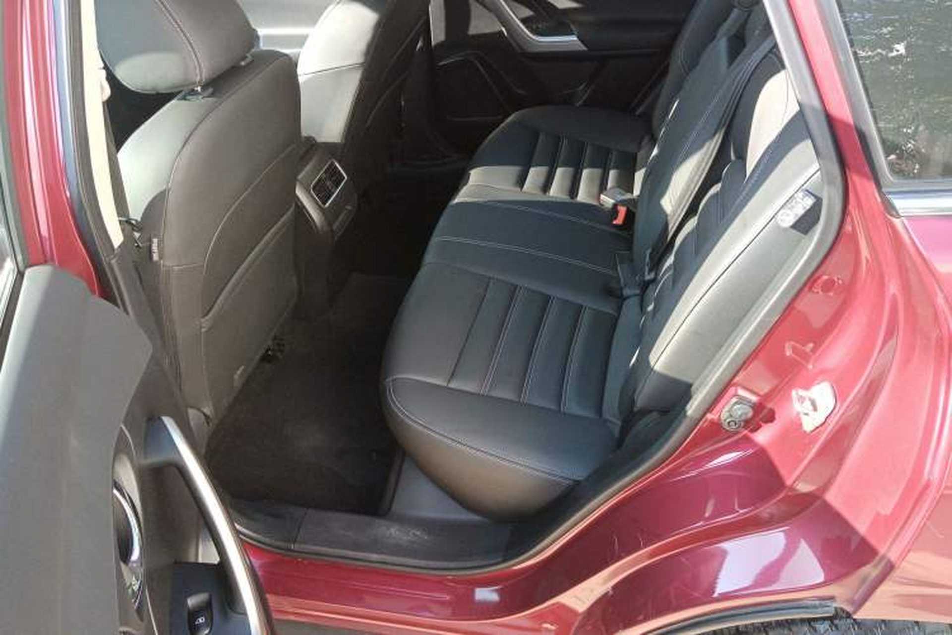 Used Venucia T90 2020 2.0L CVT Smart Connect & Smooth Drive Edition Left Rear Seat