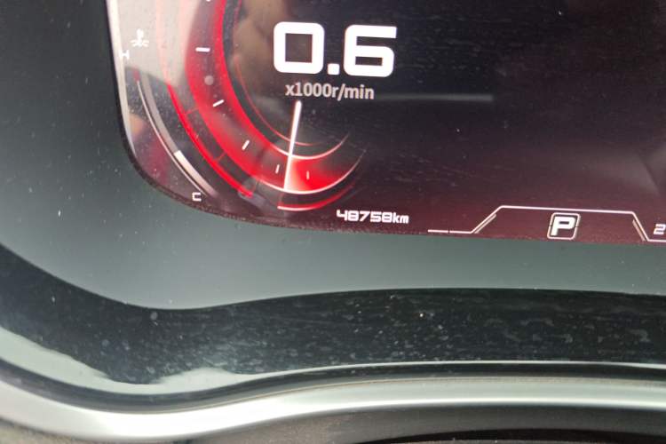 Used Venucia T90 2020 2.0L CVT Smart Connect & Smooth Drive Edition Odometer Close Up