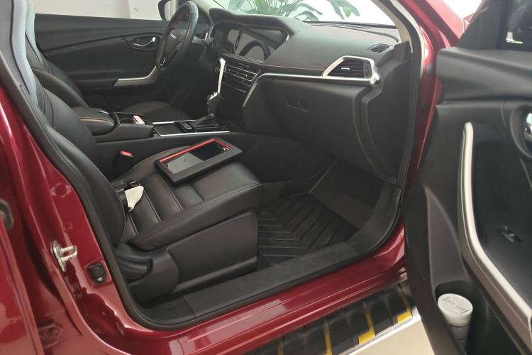 Used Venucia T90 2020 2.0L CVT Smart Connect & Smooth Drive Edition Right Front Seat