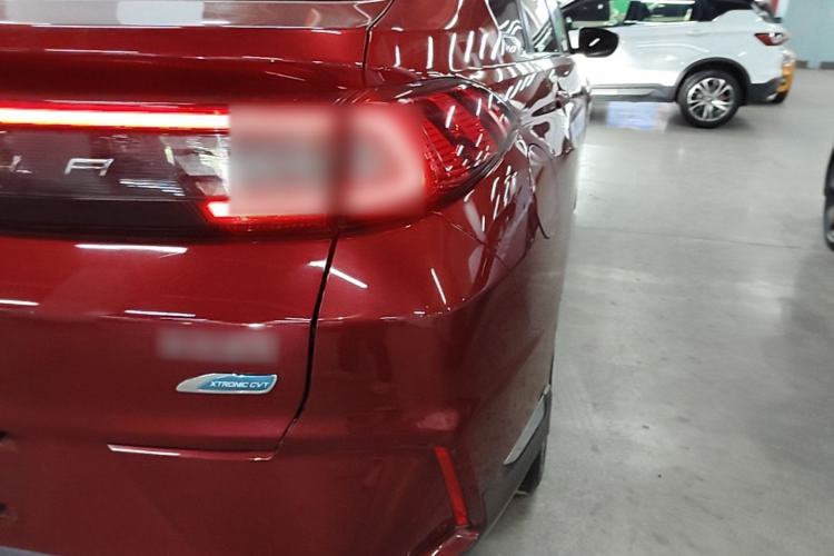 Used Venucia T90 2020 2.0L CVT Smart Connect & Smooth Drive Edition Right Rear Taillight
