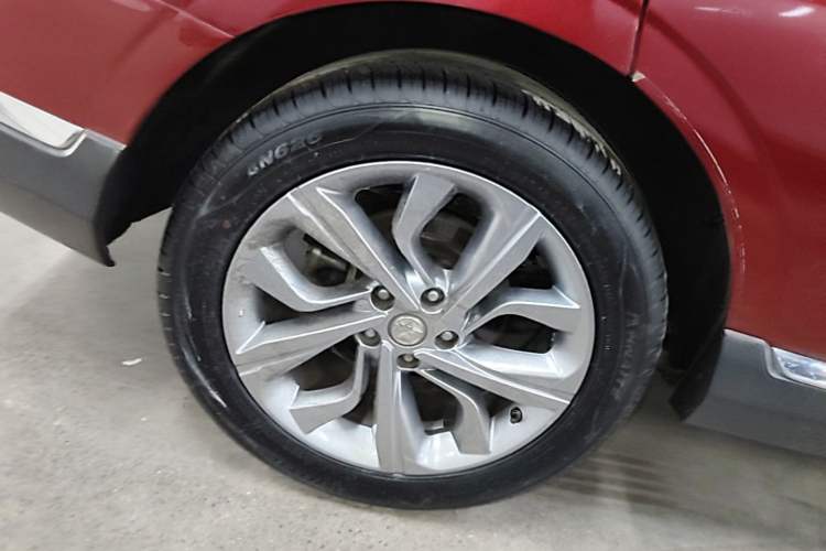 Used Venucia T90 2020 2.0L CVT Smart Connect & Smooth Drive Edition Right Rear Wheel Hub