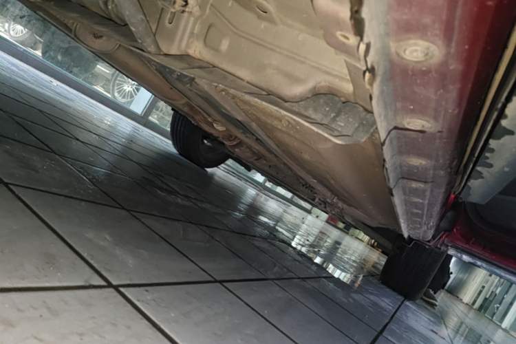 Used Venucia T90 2020 2.0L CVT Smart Connect & Smooth Drive Edition Right Side Sill