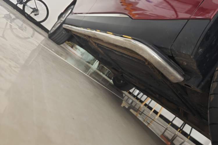 Used Venucia T90 2020 2.0L CVT Smart Connect & Smooth Drive Edition Right Side Sill