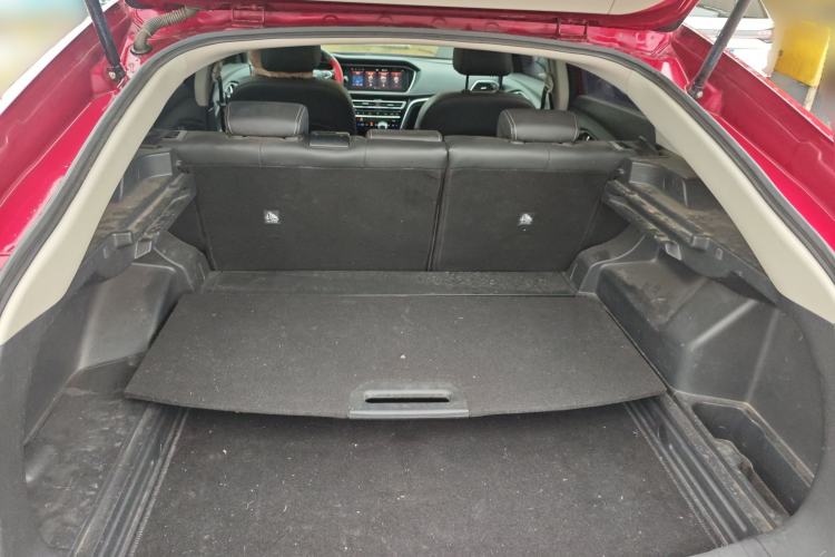 Used Venucia T90 2020 2.0L CVT Smart Connect & Smooth Drive Edition Trunk
