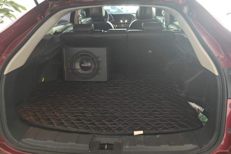 Used Venucia T90 2020 2.0L CVT Smart Connect & Smooth Drive Edition Trunk