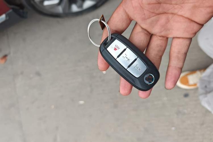 Used Venucia T90 2020 2.0L CVT Smart Connect & Smooth Drive Edition Vehicle Key