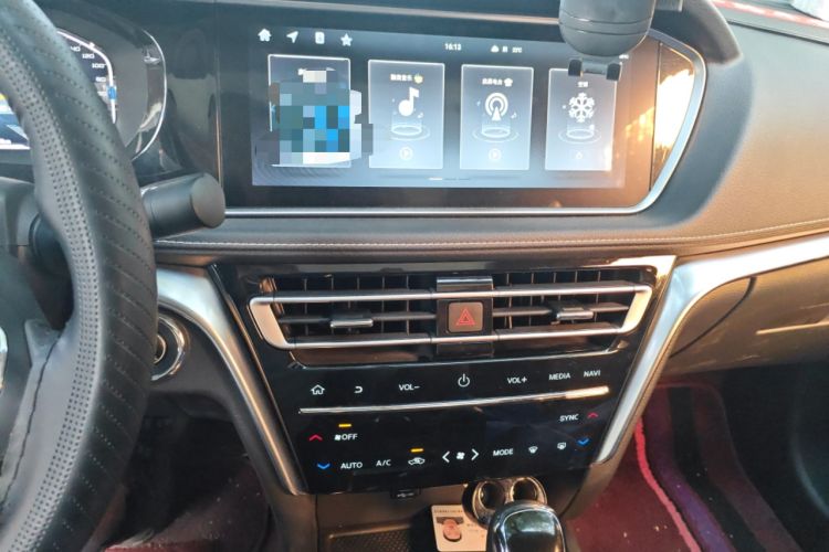 Used Venucia T90 2020 2.0L CVT Smart Connect & Smooth Drive Edition Audio And AC Panel