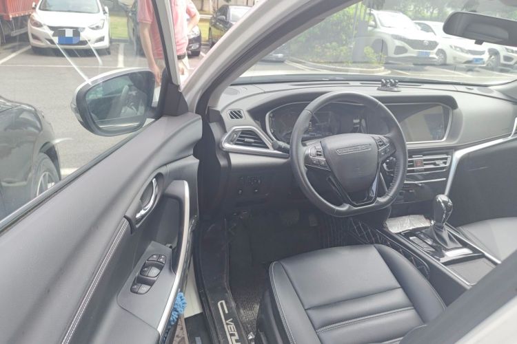 Used Venucia T90 2020 2.0L CVT Smart Connect & Smooth Drive Edition Driver Seat