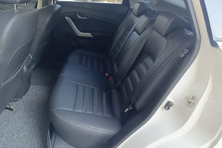 Used Venucia T90 2020 2.0L CVT Smart Connect & Smooth Drive Edition Left Rear Seat