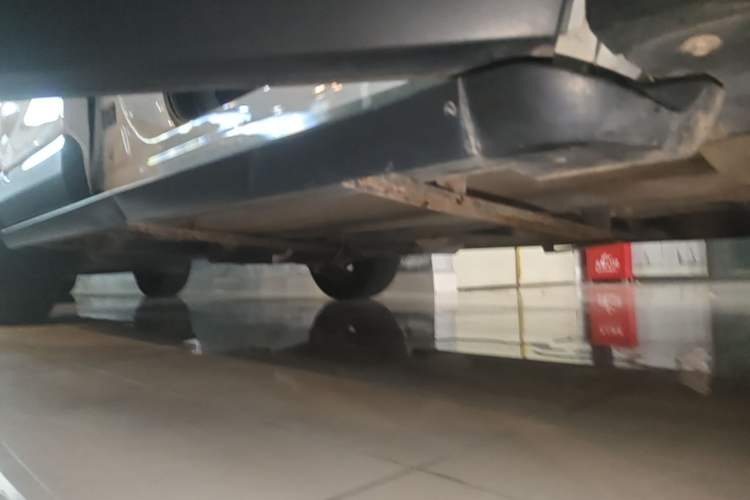 Used Venucia T90 2020 2.0L CVT Smart Connect & Smooth Drive Edition Right Side Sill