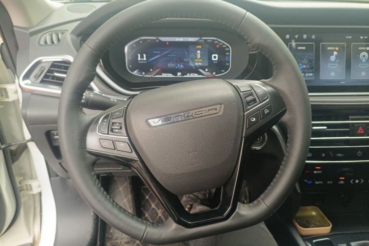 Used Venucia T90 2020 2.0L CVT Smart Connect & Smooth Drive Edition Steering Wheel