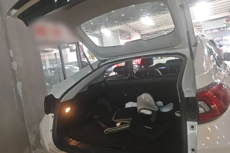 Used Venucia T90 2020 2.0L CVT Smart Connect & Smooth Drive Edition Trunk