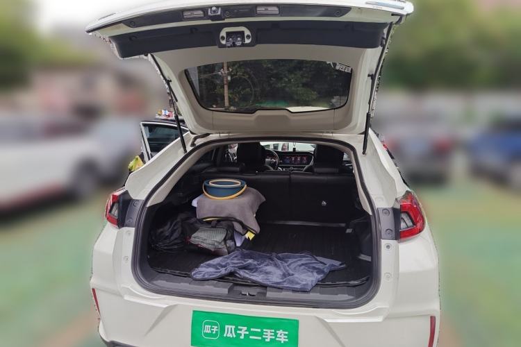 Used Venucia T90 2020 2.0L CVT Smart Connect & Smooth Drive Edition Trunk