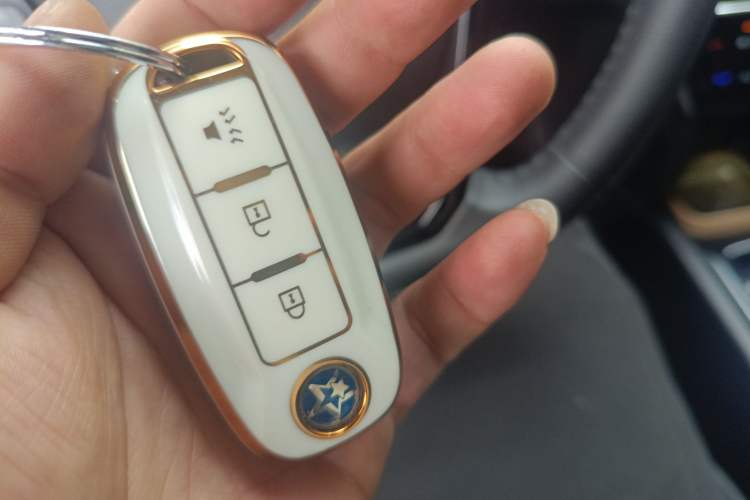 Used Venucia T90 2020 2.0L CVT Smart Connect & Smooth Drive Edition Vehicle Key