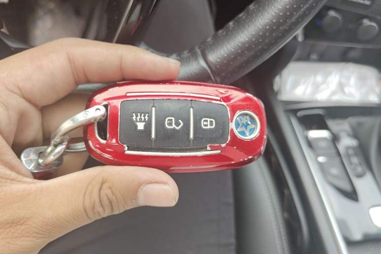 Used Venucia T90 2020 2.0L CVT Smart Connect & Smooth Drive Edition Vehicle Key