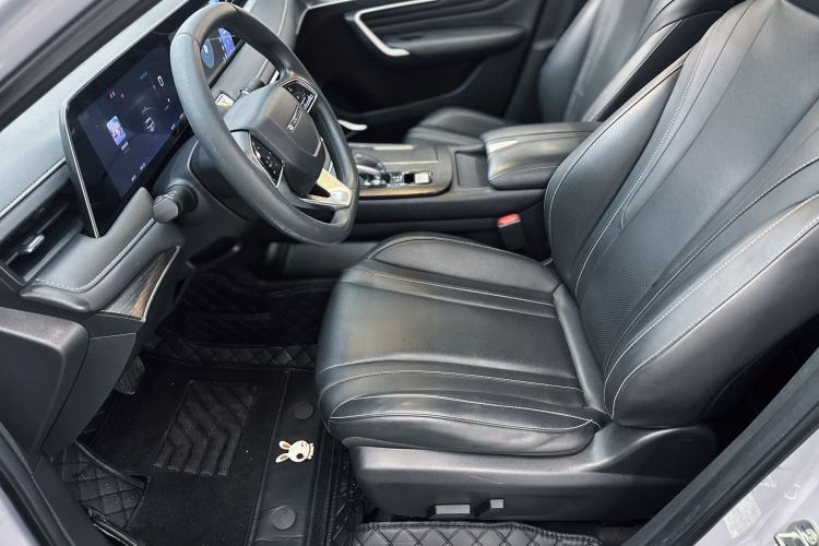 Used Venucia V 2021 260T Idol Edition Interior 4