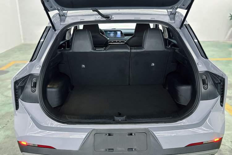 Used Venucia V 2021 260T Idol Edition Interior 7