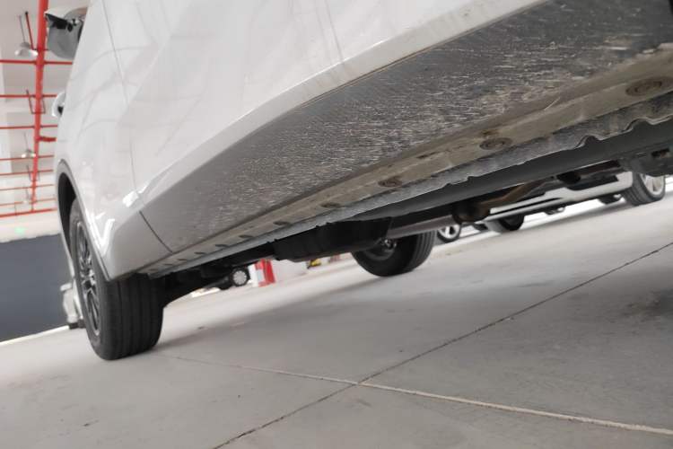 Used Venucia V 2023 260T Idol Edition Pro Right Side Sill