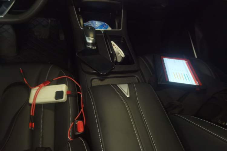 Used Venucia V 2021 260T Idol Edition Gear Lever