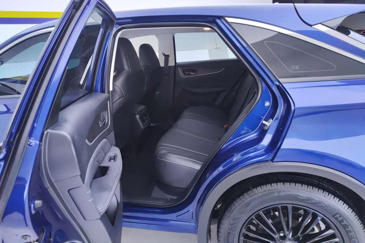Used Venucia V 2021 260T Idol Edition Left Rear Seat
