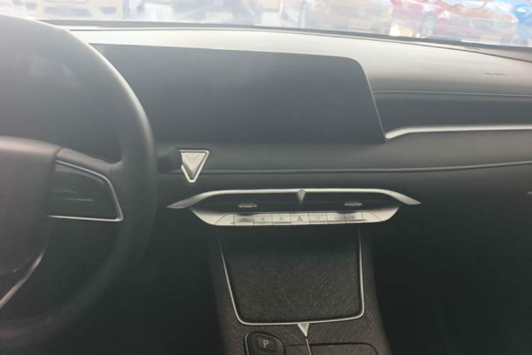 Used Venucia V 2021 260T Idol Edition Audio And AC Panel