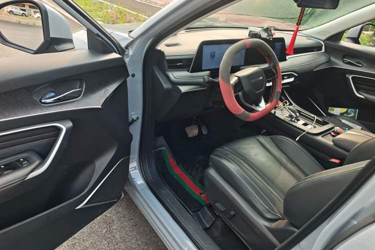 Used Venucia V 2021 260T Idol Edition Driver Seat