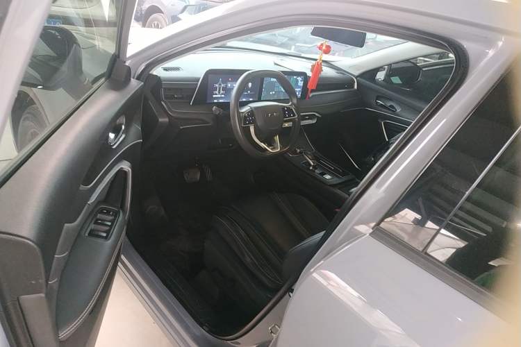 Used Venucia V 2021 260T Idol Edition Driver Seat