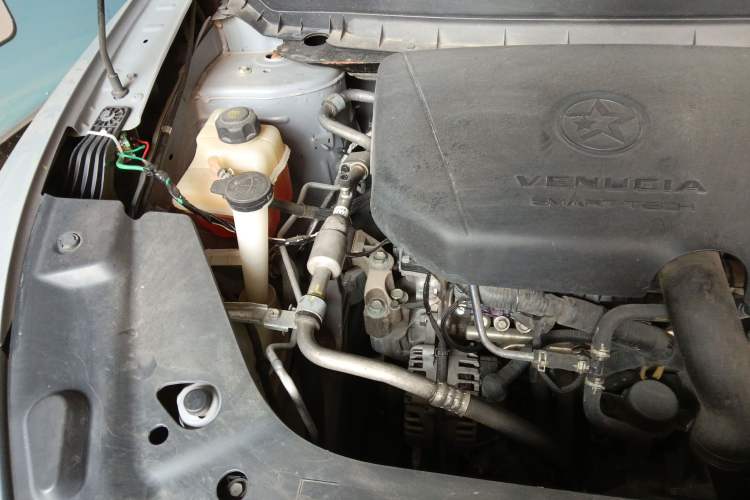 Used Venucia V 2021 260T Idol Edition Engine Bay Right