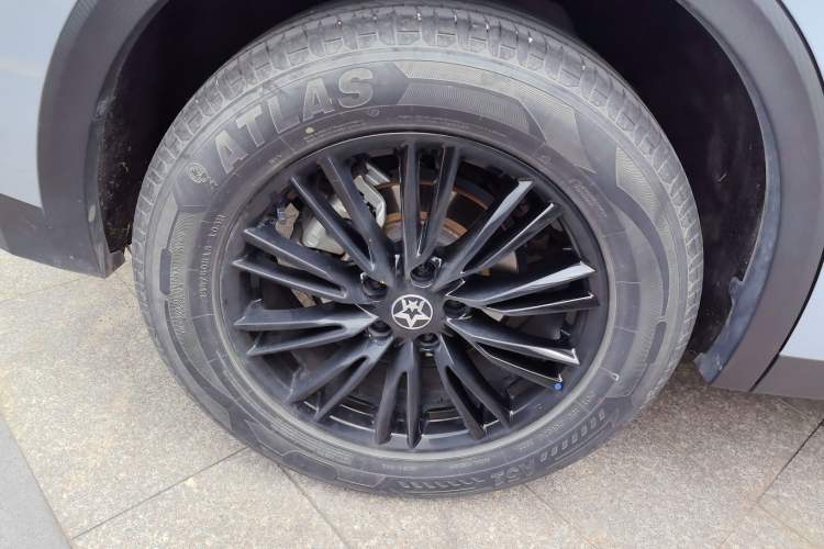 Used Venucia V 2021 260T Idol Edition Exterior 3