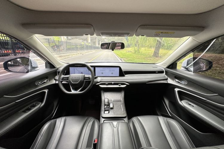Used Venucia V 2021 260T Idol Edition Exterior 3