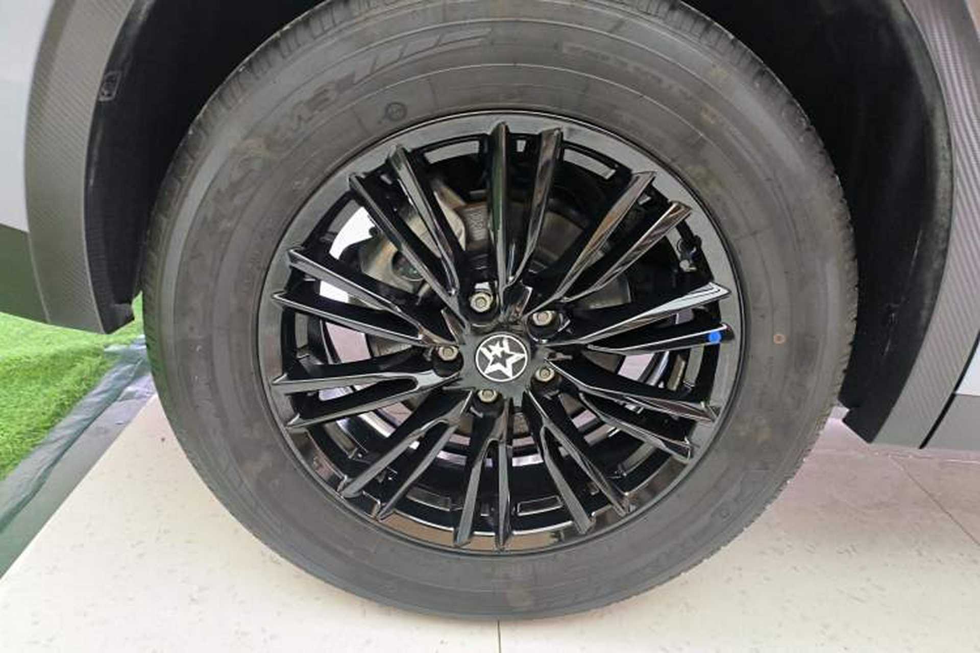Used Venucia V 2021 260T Idol Edition Exterior 5