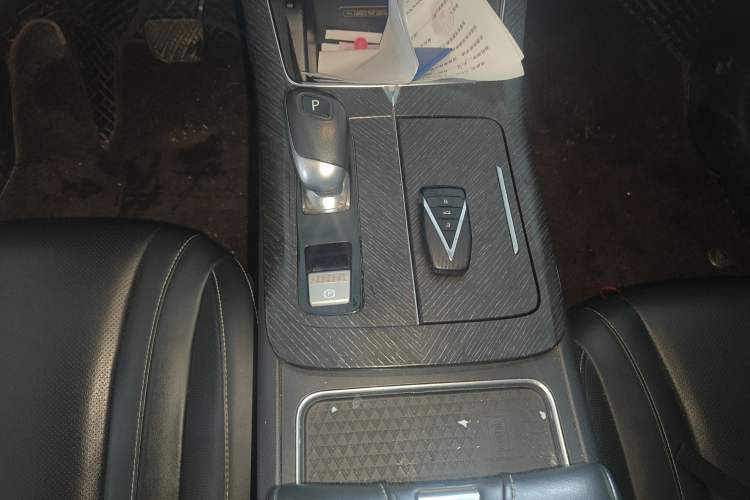 Used Venucia V 2021 260T Tianwang Edition Gear Lever