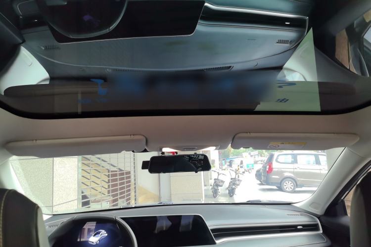 Used Venucia V 2021 260T Idol Edition Headliner