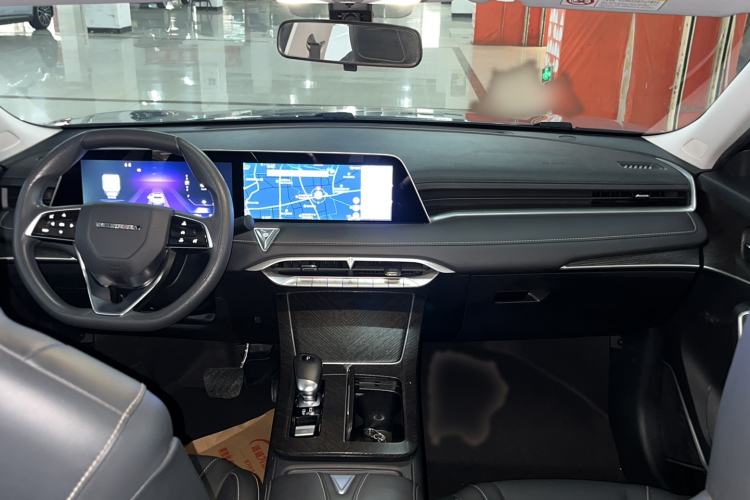 Used Venucia V 2021 260T Idol Edition Interior 3