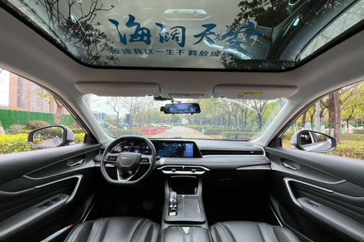 Used Venucia V 2021 260T Idol Edition Interior 3