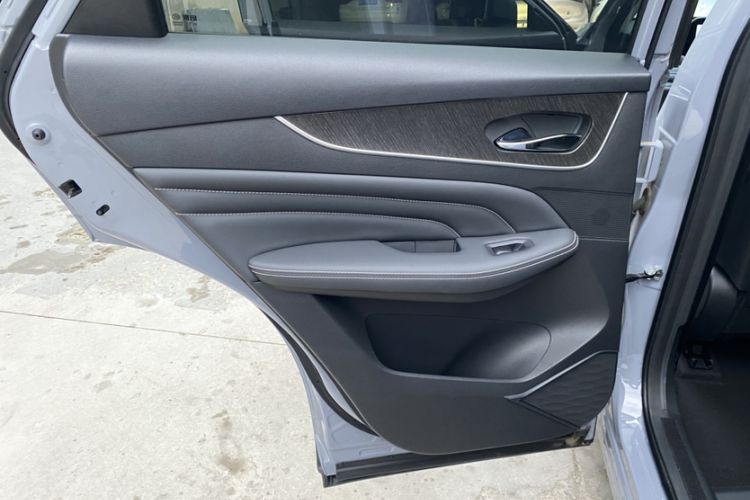 Used Venucia V 2021 260T Idol Edition Interior 6