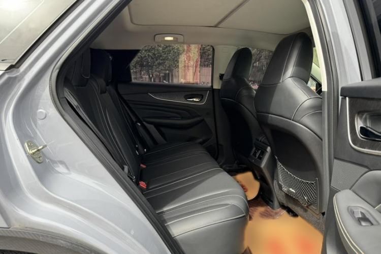 Used Venucia V 2021 260T Idol Edition Interior 9