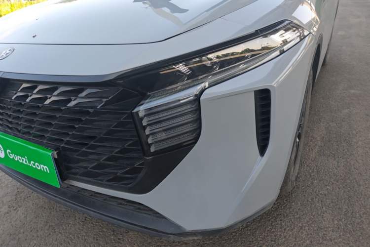 Used Venucia V 2021 260T Idol Edition Left Front Headlight