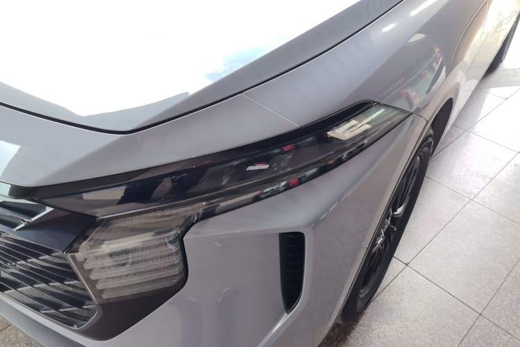 Used Venucia V 2021 260T Idol Edition Left Front Headlight